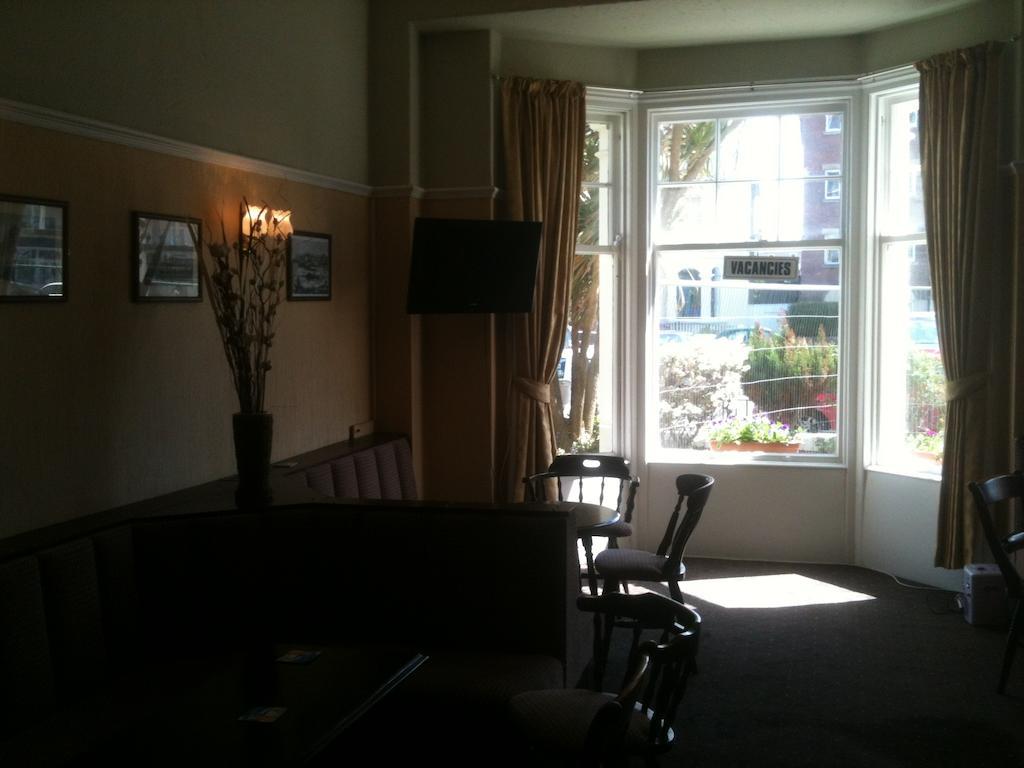 Grand Ash Hotel Llandudno Exterior photo