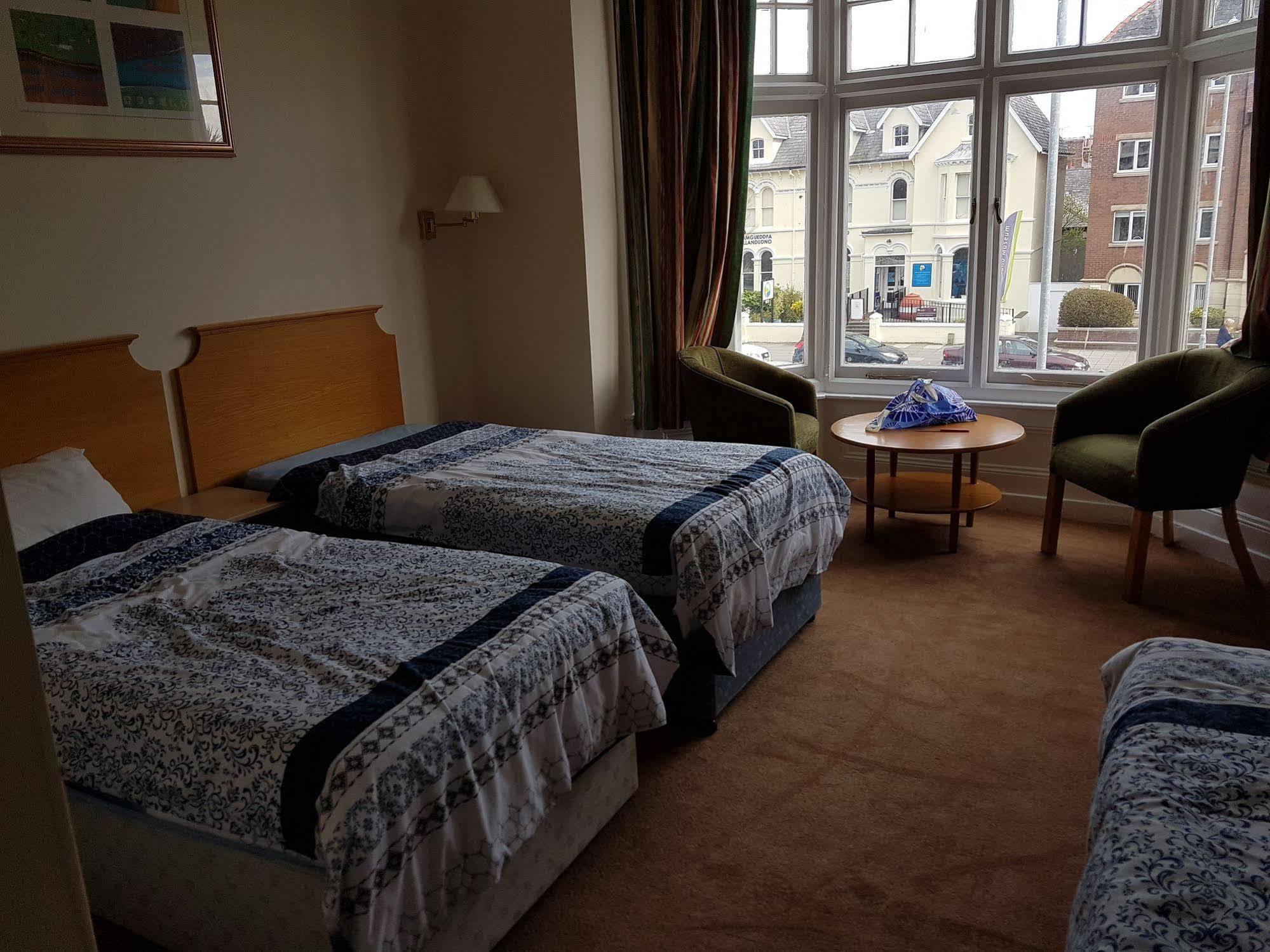 Grand Ash Hotel Llandudno Exterior photo