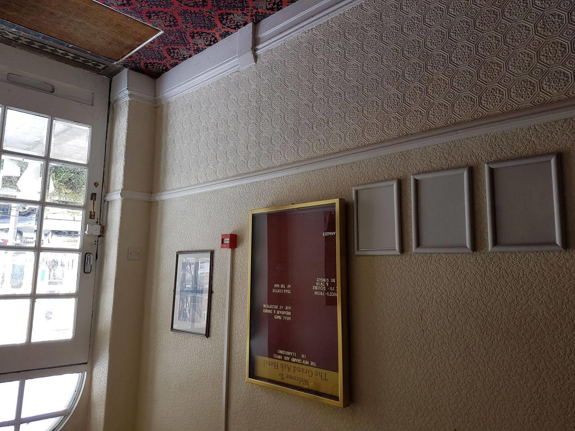 Grand Ash Hotel Llandudno Exterior photo